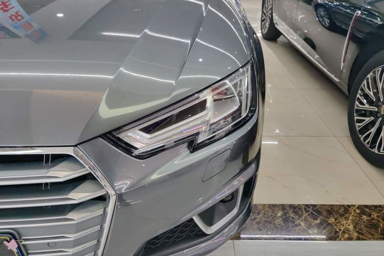 Used Audi A4L 2019 40 TFSI Fashion Version China V
