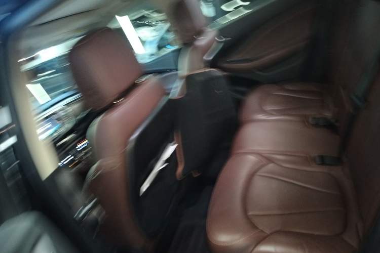 Used Buick Envision 2017 28T Four-Wheel Drive Luxury Model
