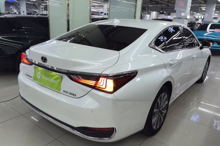 Used Lexus ES 2022 200 Excellence Edition