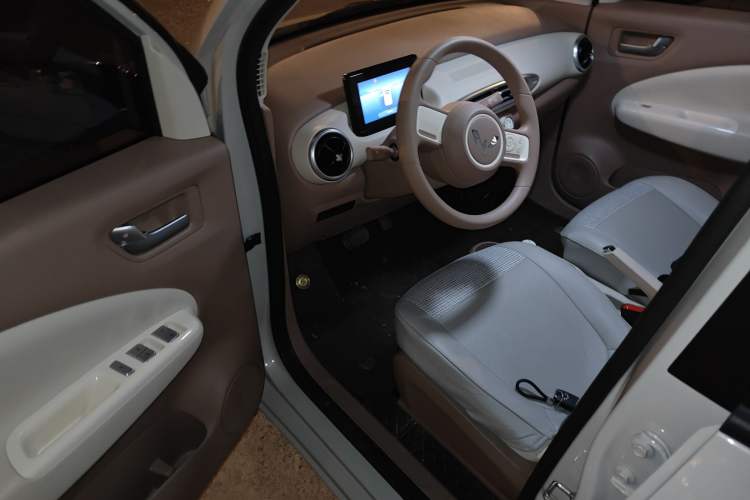 Used Wuling Hongguang MINIEV 2025 Four-Door Version Advanced Edition