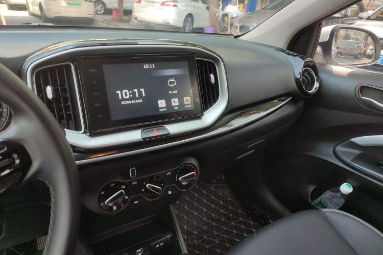 Used Kia Stonic 2021 1.4L CVT Fun Edition
