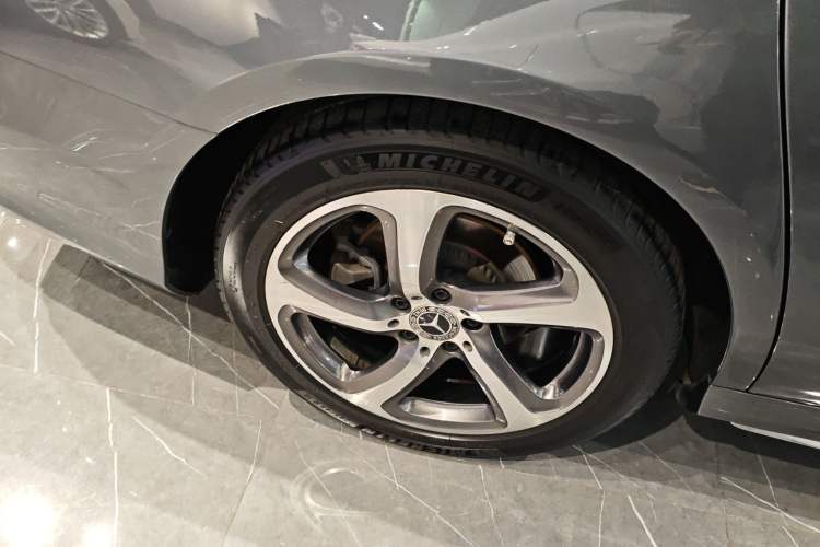 Used Mercedes-Benz E-Class 2019 Restyled E 300 L Sporty and Stylish Edition