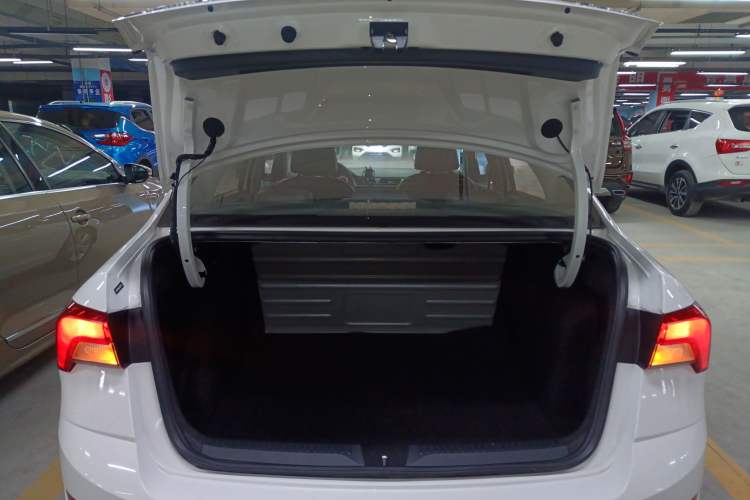 Used Skoda Rapid 2020 1.5L Manual Standard Edition