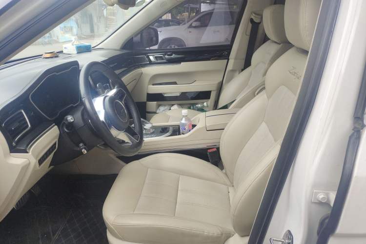 Used Zotye T700 2017 1.8T Dual-Clutch Luxury Model
