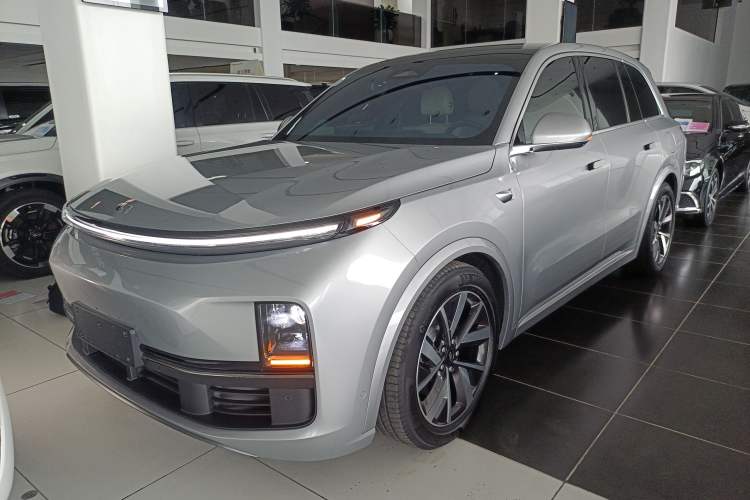 Used Li Auto L8 2023 Pro Model
