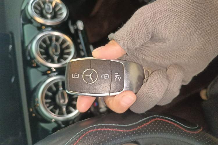 Used Mercedes-Benz A-Class 2022 Revised Version A 200 L Sport Sedan Fashionable Style
