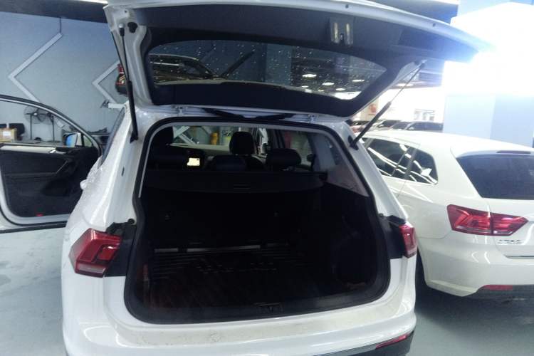 Used Volkswagen Tiguan L 2018 Revised Version 330TSI Automatic Two-Wheel Drive Comfort Edition
