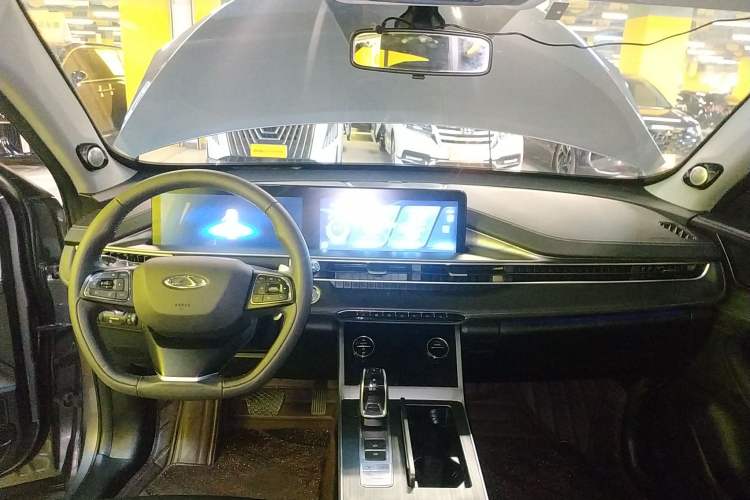 Used Chery Tiggo 8 2023 Kunpeng Edition 290TGDI Automatic Excellence Model
