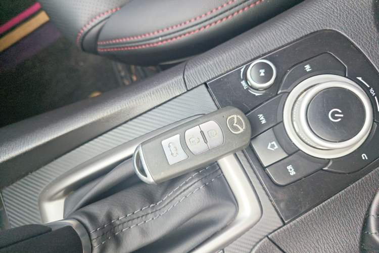 Used Mazda Mazda 3 Axela 2017 Sedan 1.5L Automatic Comfort Model Emission Standard China V
