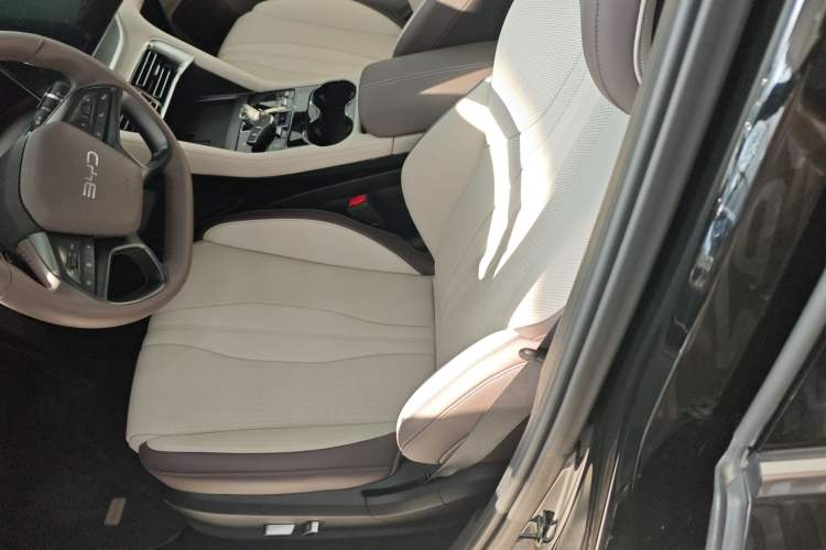 Used BYD Song PLUS New Energy 2025 DM-i 112KM Prestige Model
