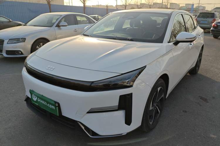 Used Geely Galaxy L6 2025 EM-i 140km Starship Edition