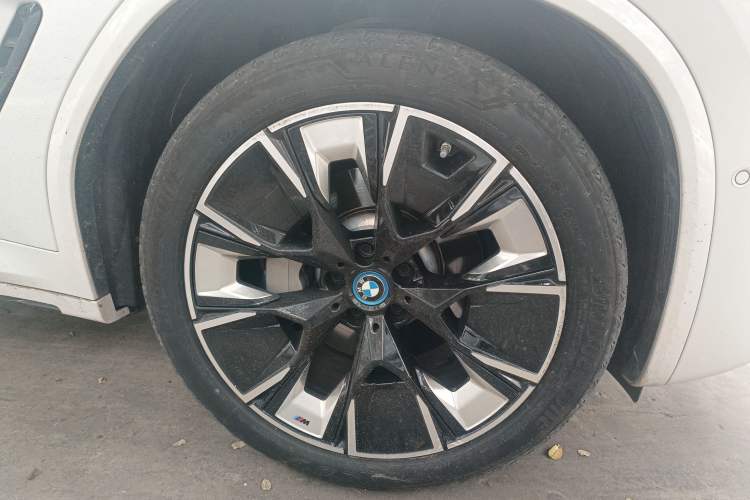 Used BMW iX3 2023 Leading Type
