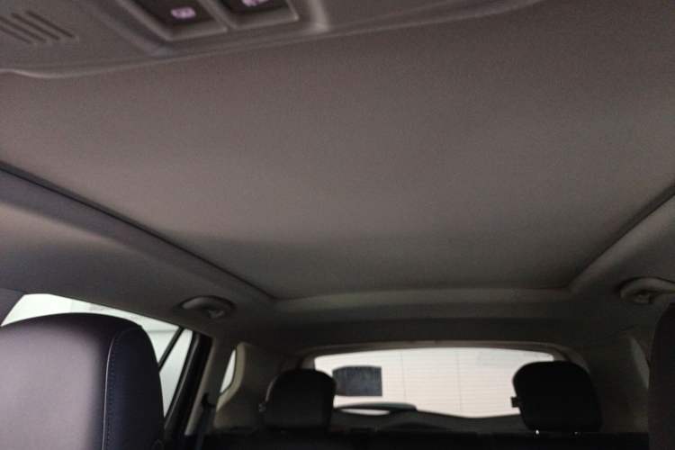 Used Buick Envision 2019 20T Two-Wheel Drive Elite Version China VI Standard
