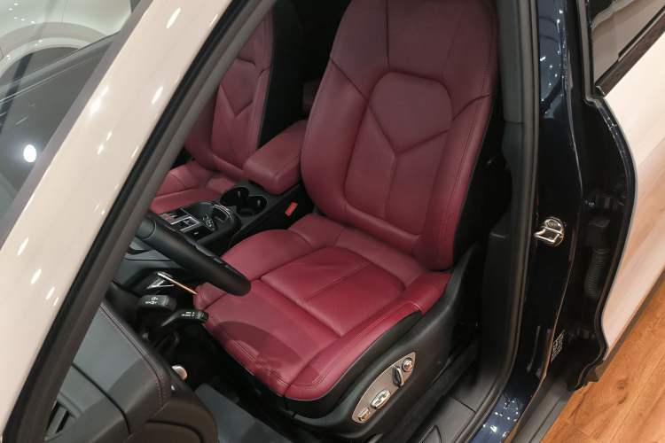 Used Porsche Macan 2023 Macan 2.0T
