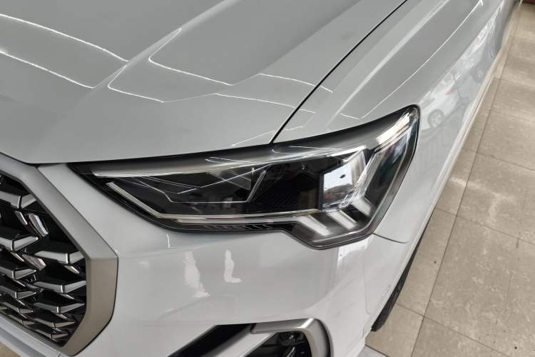 Used Audi Q3 2024 40 TFSI Fashion Dynamic Model