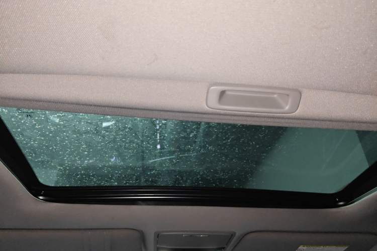 Used Honda Spirior 2015 2.0L Prestige Edition
