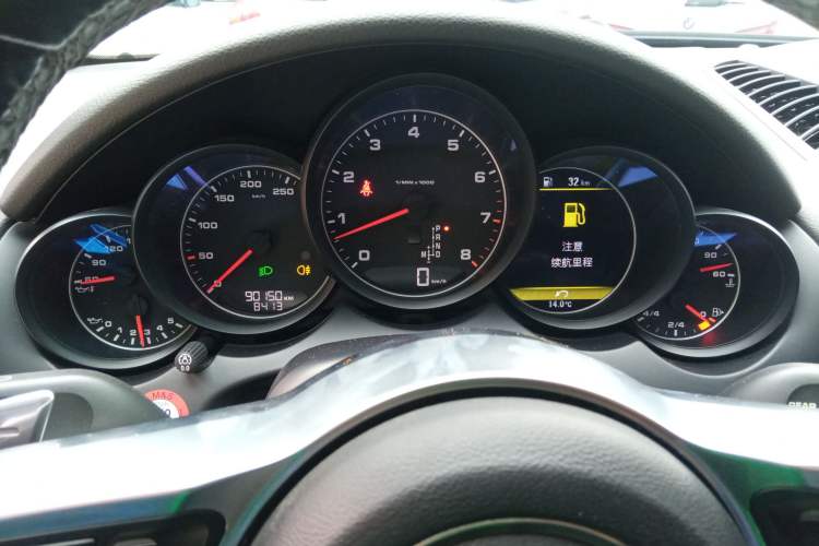 Used Porsche Cayenne 2016 Cayenne Platinum Edition 3.0T
