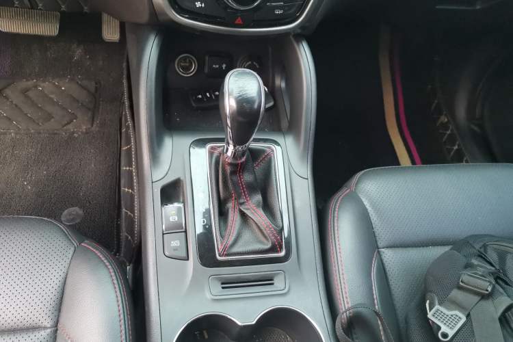 Used Changan CS75 2016 1.8T Automatic Elite Model China V Standard
