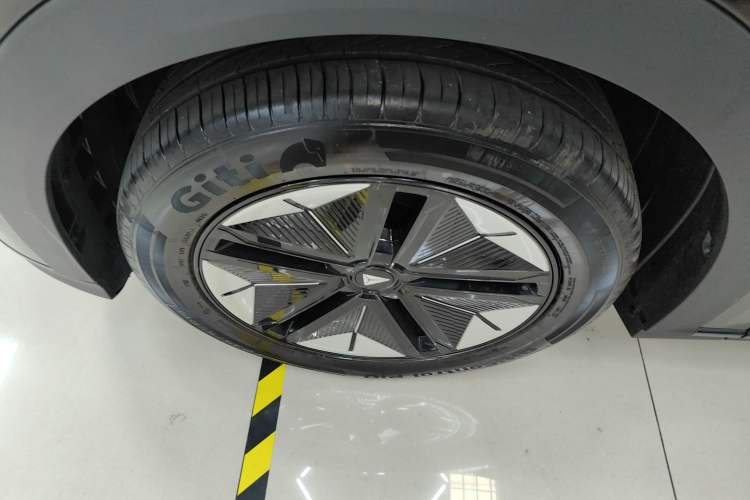 Used  S07 2025 215Max Deep Blue Intelligent Driving AD PRO Range-Extended Version
