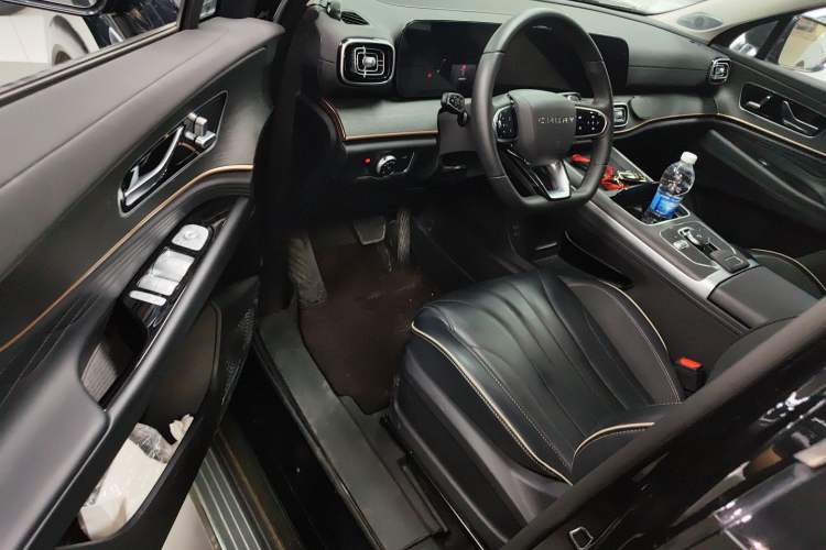 Used Chery Tiggo 9 2023 2.0T Dual-Clutch Two-Wheel Drive Leading Edition 5 Seats