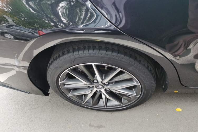 Used Toyota Camry 2021 2.5G Luxury Edition
