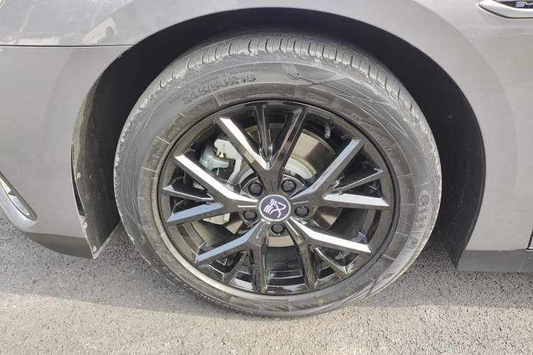 Used BYD Han 2023 DM-i Champion Edition 121KM Prestige Model