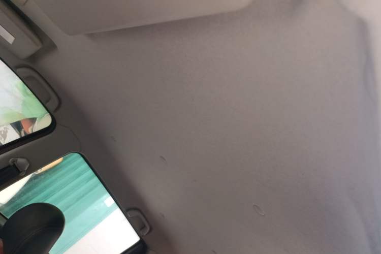 Used Oshan Olisway 2015 X6 1.4L Manual Mount Everest Edition