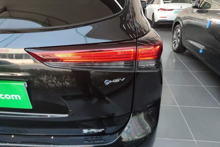 Used Toyota Crown Land Cruiser 2024 2.5L HEV Four-Wheel Drive Premium Edition
