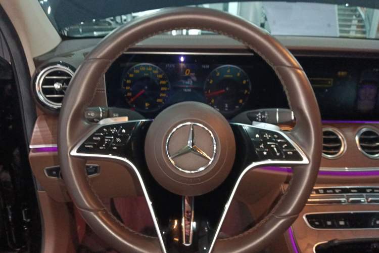 Used Mercedes-Benz E-Class 2022 Second Facelift E 300 L Luxury Edition
