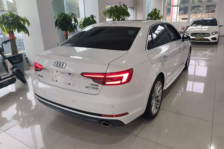 Used Audi A4L 2017 Plus 40 TFSI Fashion Model
