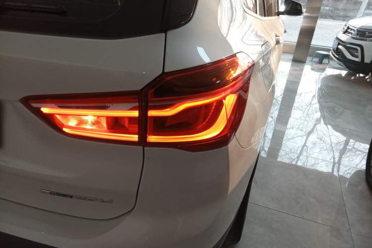 Used BMW X1 2019 sDrive20Li Leading Model
