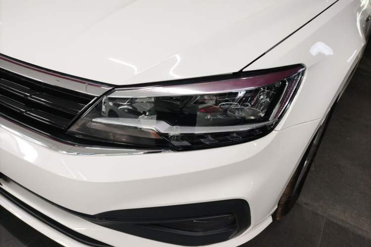 Used Volkswagen Lamando 2019 230TSI DSG Fashion Edition China VI
