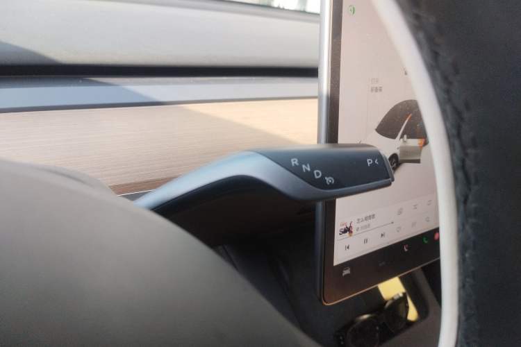 Used Tesla Model Y 2021 Standard Range Rear-Wheel Drive Version
