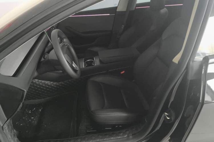 Used Tesla Model 3 2023 Rear-Wheel-Drive Version
