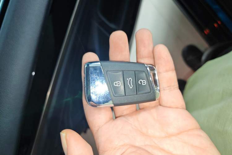 Used Volkswagen Passat 2019 330TSI Elite Edition China VI
