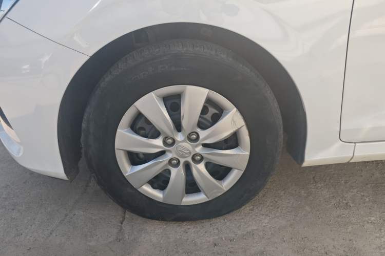 Used Hyundai Verna 2017 1.4L Manual Refreshed Version China V Standard
