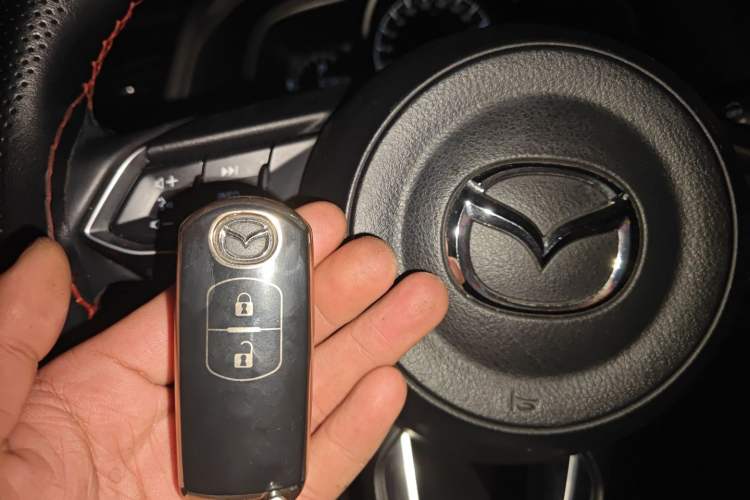 Used Mazda CX-4 2020 2.0L Automatic Two-Wheel Drive Blue Sky Luxury Edition
