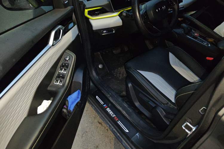 Used Geely Auto Coolray 2022 Bin Yue COOL 1.5TD DCT Hot Engine Edition
