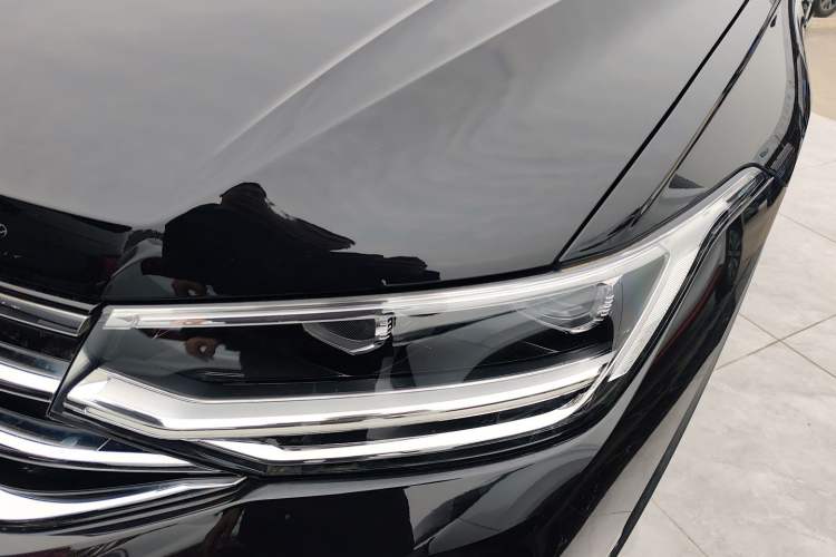 Used Volkswagen Tiguan L 2022 330TSI Automatic Two-Wheel Drive R-Line Enhanced Edition
