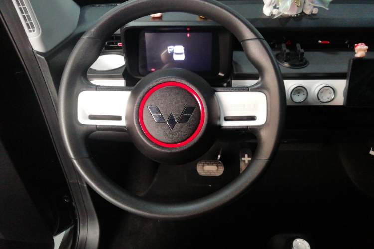 Used Wuling Hongguang MINIEV 2022 GAMEBOY 200km Gaming Edition with Lithium Iron Phosphate
