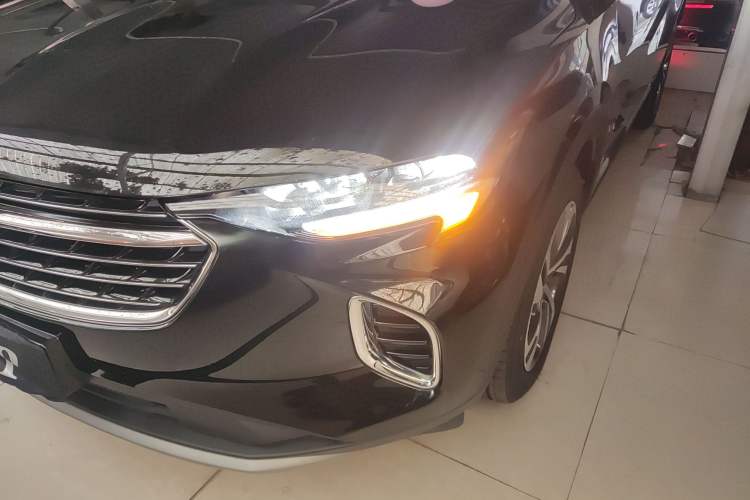 Used Buick Envision 2022 Facelift Encore S 552T Two-Wheel Drive Elite Model
