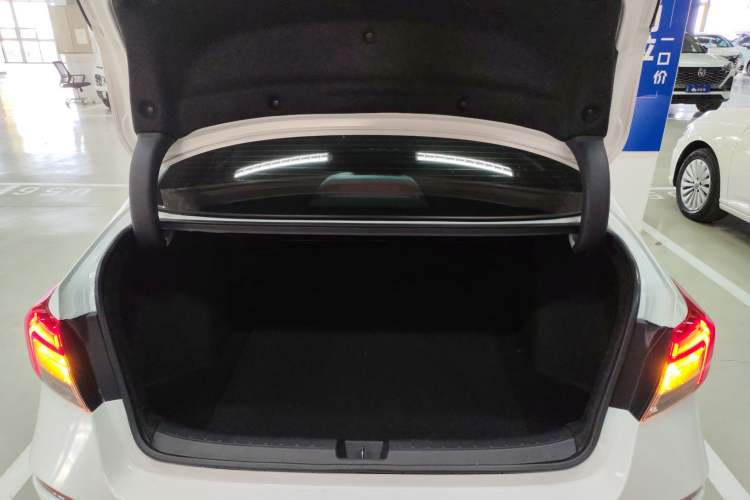 Used Honda Civic 2023 240TURBO CVT Dynamic · Center Stage Special Edition
