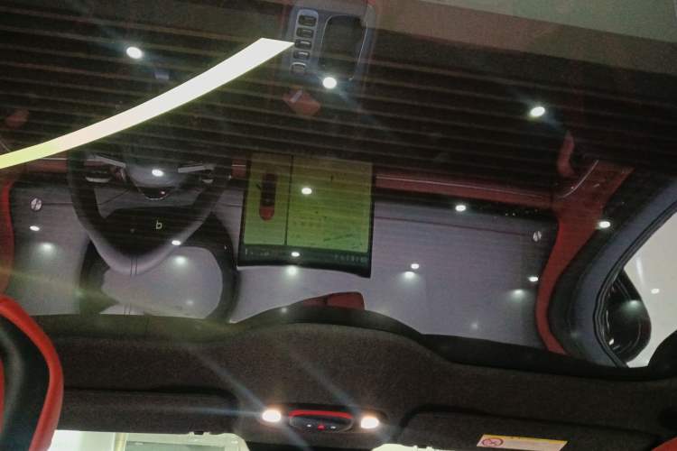 Used  SU7 2024 Rear-Drive Ultra-Long Range Advanced Pro-Level Intelligent Driving Version