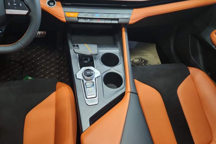 Used Changan UNI-V 2023 1.5T Sport Edition
