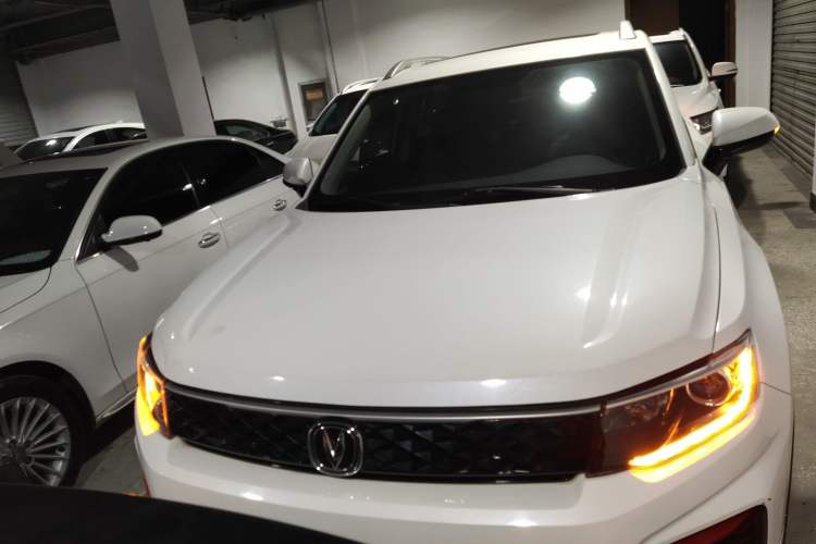 Used Changan CS35PLUS 2021 Honor Million Edition 1.6L Manual Luxury Model