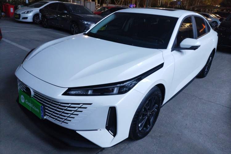 Used Changan Eado DD 2023 Blue Whale NE 1.5T GDI DCT Luxury Edition