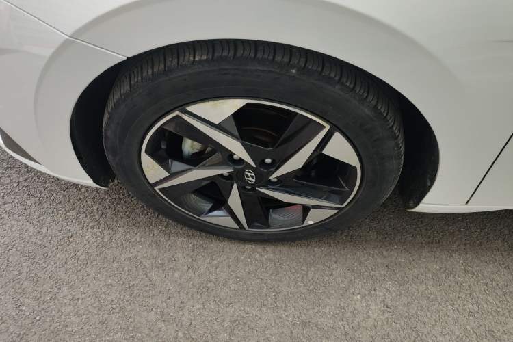 Used Hyundai Elantra 2021 1.5L CVT LUX Prestige Edition