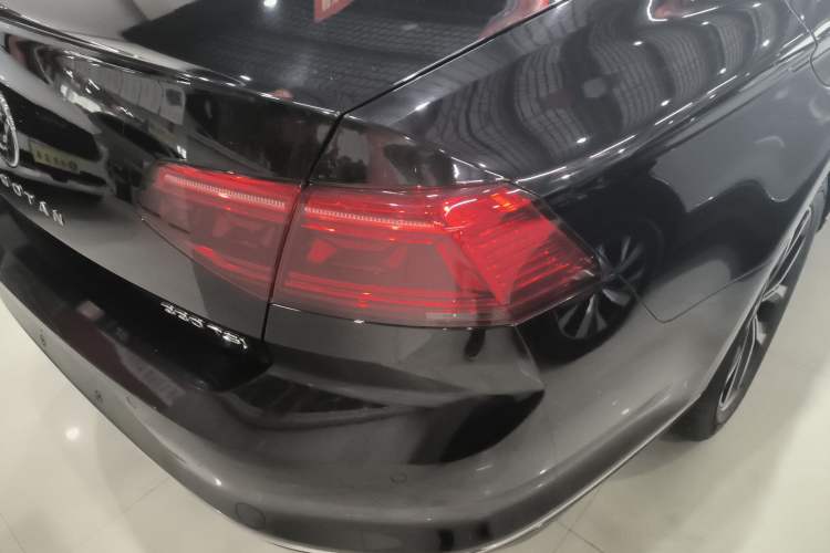 Used Volkswagen Magotan 2020 330TSI DSG Leading Model
