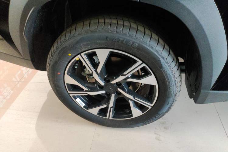 Used Geely Auto FX11 2025 4th Generation 1.5TD DCT – The Start