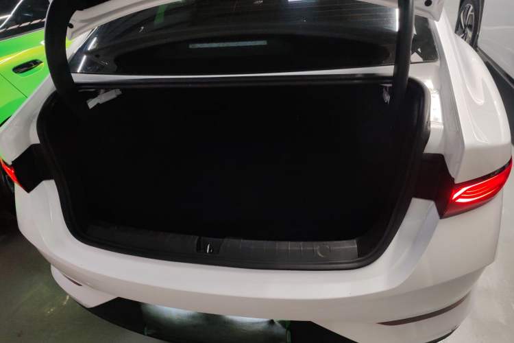 Used BYD Qin PLUS 2025 EV Smart Drive Edition 420KM Leading Model